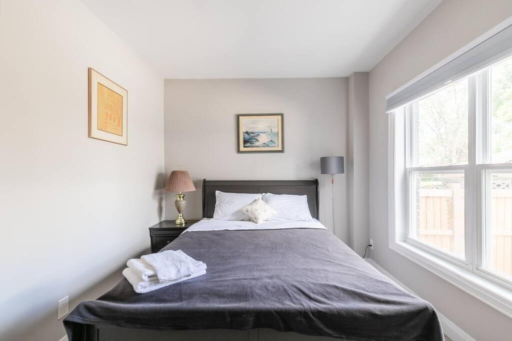 Modern House Newly Furnished 3 Mins Drive To Fall Niagara Falls Eksteriør bilde