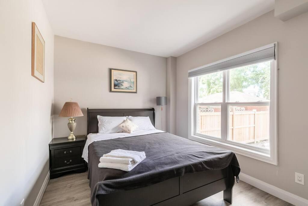 Modern House Newly Furnished 3 Mins Drive To Fall Niagara Falls Eksteriør bilde