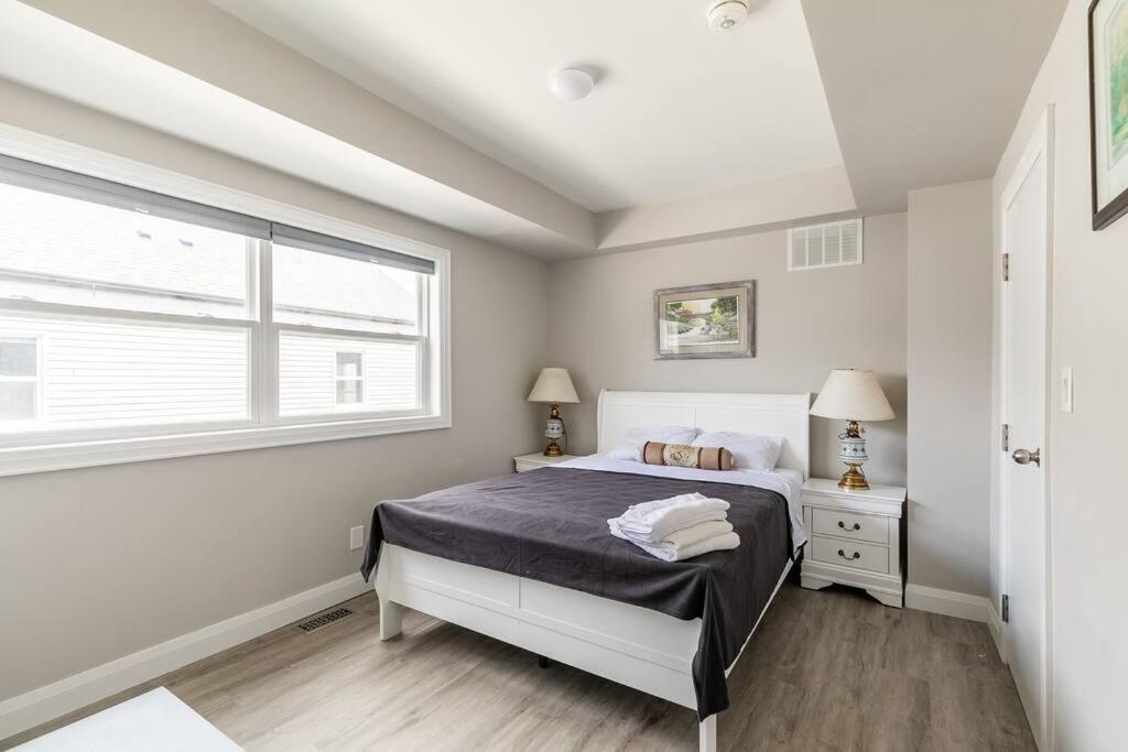 Modern House Newly Furnished 3 Mins Drive To Fall Niagara Falls Eksteriør bilde