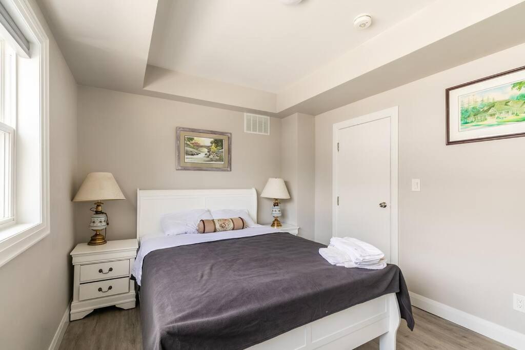 Modern House Newly Furnished 3 Mins Drive To Fall Niagara Falls Eksteriør bilde