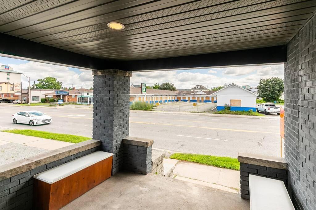 Modern House Newly Furnished 3 Mins Drive To Fall Niagara Falls Eksteriør bilde